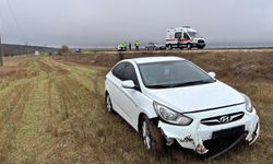 Eskişehir yolunda ıslak zemin kazaya sebep oldu: 2 yaralı