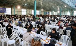 Odunpazarı Belediyesi, mahalle iftarlarının ilkini 75. Yıl Mahallesi'nde düzenledi