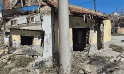 Eskişehir'deki metruk evler vatandaşı tedirgin ediyor