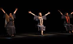 Eskişehir Şehir Tiyatroları Balıkesir'de ayakta alkışlandı