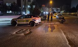 Eskişehir'de servis aracı motosikletle çarpıştı: 2 yaralı