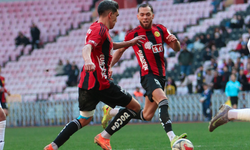 Şimşeklerden gol yağmuru