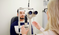 Her 40 kişiden biri risk altında: Erken teşhis görme kaybını önlüyor