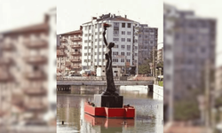 Anadolu kadını için yapılmıştı: İşte Eskişehir'in "Kara Fatma" heykeli