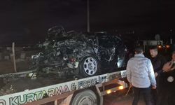 Eskişehir'de feci kaza: Otomobil kurtarma aracında alev aldı