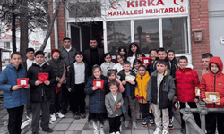 Eskişehir'de muhtar bayram sevincini 4 binden fazla çocukla paylaştı