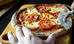 Tüm şubeleri tek tek kapandı! Pizza devi iflas etti