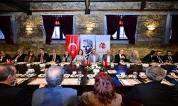 Vali Yılmaz iftar programında konuştu: "Vatandaşlarımıza hizmet etmeyi kendimize görev biliyoruz"