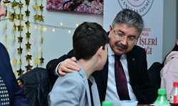 Vali Yılmaz öğrencilerle bir araya geldi: "Çocuklarımız mutlu olursa insanlık mutlu olur"