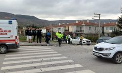 Eskişehir'de iki otomobil çarpıştı