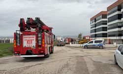Batıkent Mahallesi'nde yangın: Ekipler harekete geçti