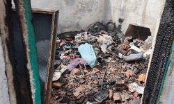 Eskişehir'de yangın ardiyeyi küle çevirdi