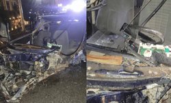 Eskişehir plakalı otomobil bariyerlere saplandı: Arka koltuktan fırlayan vatandaş olay yerinde can verdi