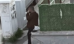 Eskişehir'de okul önünde madde kullandı!