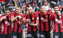 Es Es ilk yarıda gol oldu yağdı