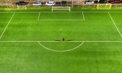 İmzalar atıldı: Eskişehir'in iki mahallesine futbol sahası inşa edilecek