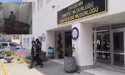 Kendi kendini ele verdi: Eskişehir'de gaspçı kıskıvrak yakalandı