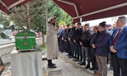 Günyüzü Kaymakamının yaralandığı kazada hayatını kaybeden sürücü, son yolculuğuna uğurlandı