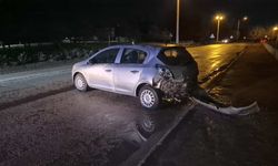 Eskişehir'de kaygan zemin kaza getirdi: Paniğe kapılan sürücü gözyaşlarına hakim olamadı