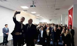 Murat Hoca, ‘Hayatımın dönüm noktası’ dediği okulda söyleşiye katıldı