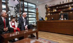 Odunpazarı'nda başkanlık koltuğu Melisa'ya emanet