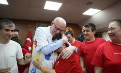 Özel çocuklardan Başkan Kurt'a ziyaret