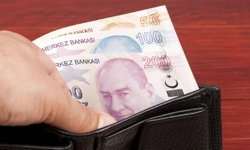 Enflasyon baskısı artıyor: Asgari ücrette ara zam tartışması gündemde