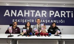Anahtar Parti İl Başkanı Ölce, 23 Nisan’da çocukların geleceğine dikkat çekti
