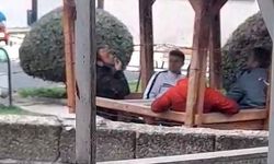 Eskişehir'deki çocuk parkında aileleri endişelendiren görüntüler!