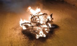 Ailesine kızdı, motosikletini yaktı! Eskişehir’de şoke eden olay