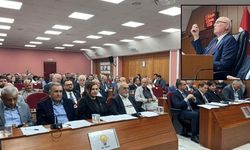 AK Parti grubunun meclisi terk etme tartışması yeniden alevlendi