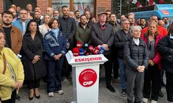CHP Eskişehir İl Başkanlığı önünde “Mutlak Butlan” nöbeti sürüyor: "Babaocağı'nı geri alacağız"