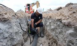 ESKİ bir caddenin daha alt yapı çalışmalarını tamamladı