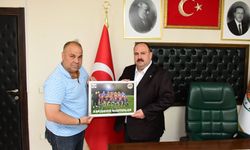 Antalya'dan kupayla döndüler! Şampiyon takımdan Hamamcı'ya teşekkür