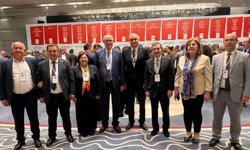 Kazım kurt, TBB Başkanı seçilen Vahap Seçer'i tebrik etti