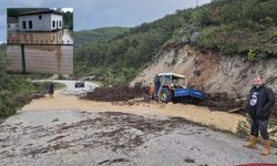 Sağanak yağış hayatı felç etti: Bir köy adeta sular altında kaldı!