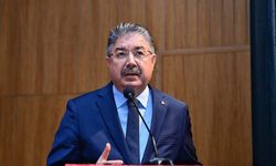 "Eskişehir, Türk havacılık tarihinin kalbi, istikbalin göklerde olduğunun en somut nişanesidir"