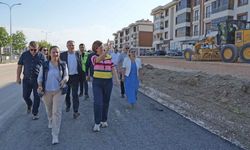 Başkan Ünlüce, Aşağısöğütönü ve Zincirlikuyu’daki yol çalışmalarını inceledi