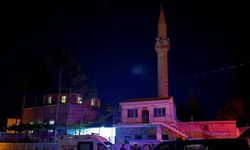Cami cemaatine bıçaklı saldırı: 2 kişi hayatını kaybetti