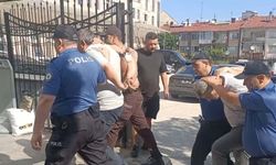 Eskişehir'de okul girişinde bekçiyi darp eden iki şahıs tutuklandı