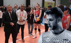 Depremde kaybetmiştik... Eskişehirli genç voleybolcunun ismi sezona verildi