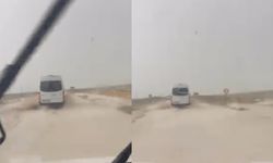 Eskişehir'de sağanak yağış etkili oldu: Bir ilçeyi sal bastı