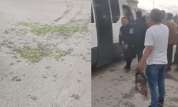 Eskişehir'de seyyar satıcı ve zabıta ekipleri arasında gerginlik çıktı, ürünler yola saçıldı