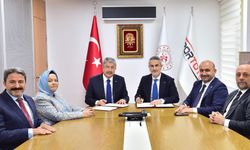 Eskişehir'e dev yatırım: 3 yeni proje için imzalar atıldı