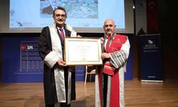 Fatih Dönmez'e fahri doktora ünvanı verildi