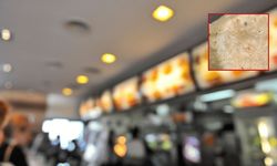 Eskişehir’de şok görüntü! Ünlü restoranda müşteriye küflü lavaş servis edildi