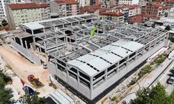 143 araçlık otoparkı ve 260 ticari alanıyla Eskişehir'in dev pazar projesi gün sayıyor