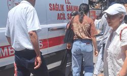 Eskişehir'de tramvay durağında panik anları: Aniden yere yığıldı!