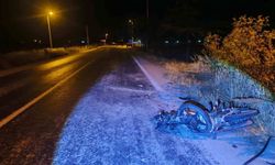 Çarpmanın etkisiyle 20 metre ileri savruldu: 17 yaşındaki sürücü hayatını kaybetti