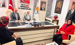 Bakan Göktaş'tan AK Parti Eskişehir İl Başkanlığı'na ziyaret